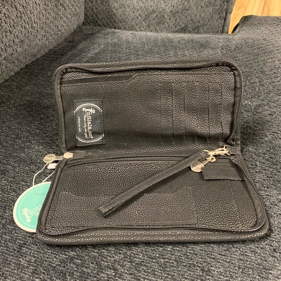 H3 Clutch Wallet - Picture 4 of 8